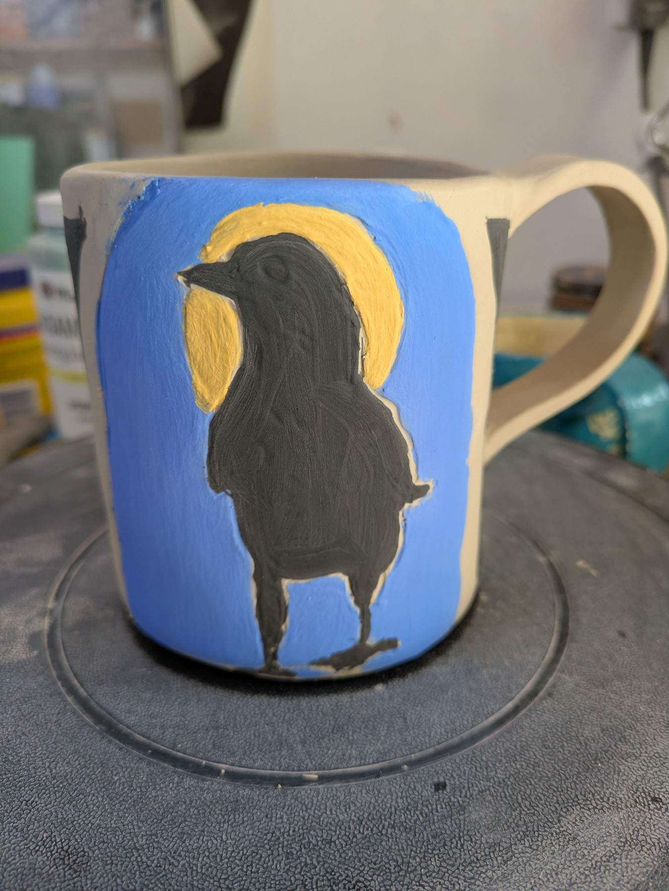 Crow walking mug stripey style, process photo