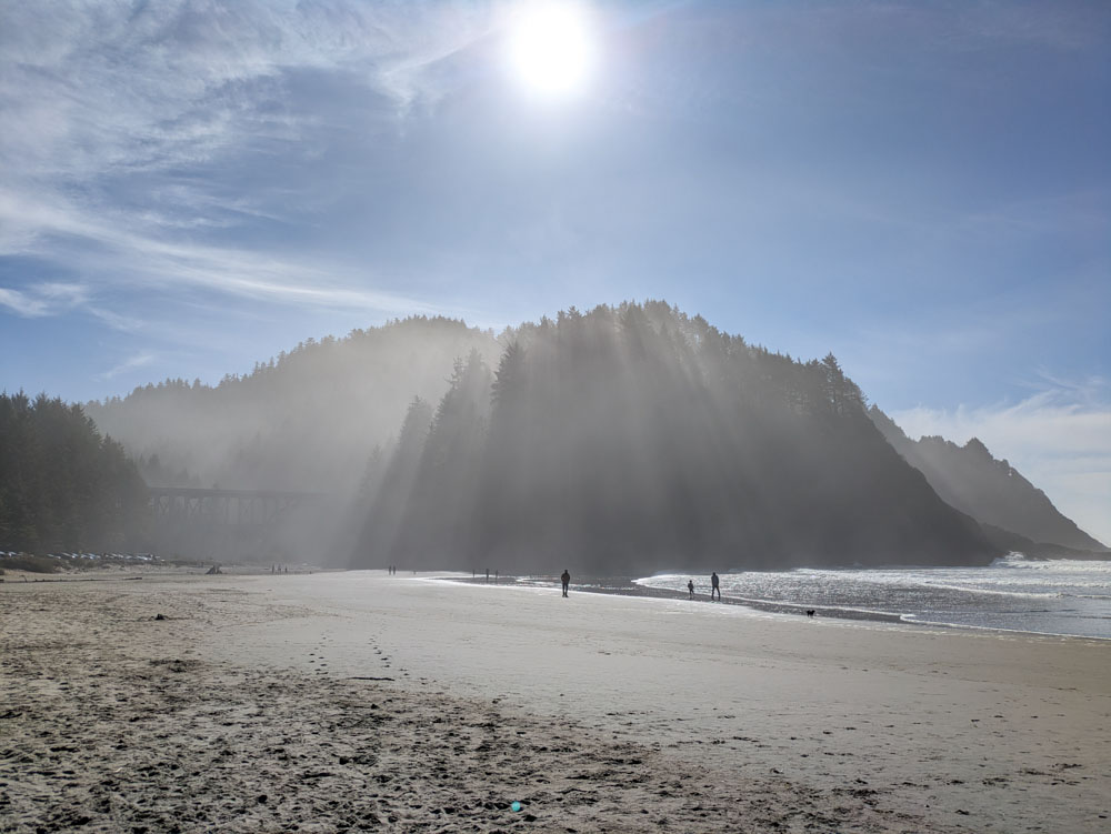 Heceta beach, good sunbeams through mist